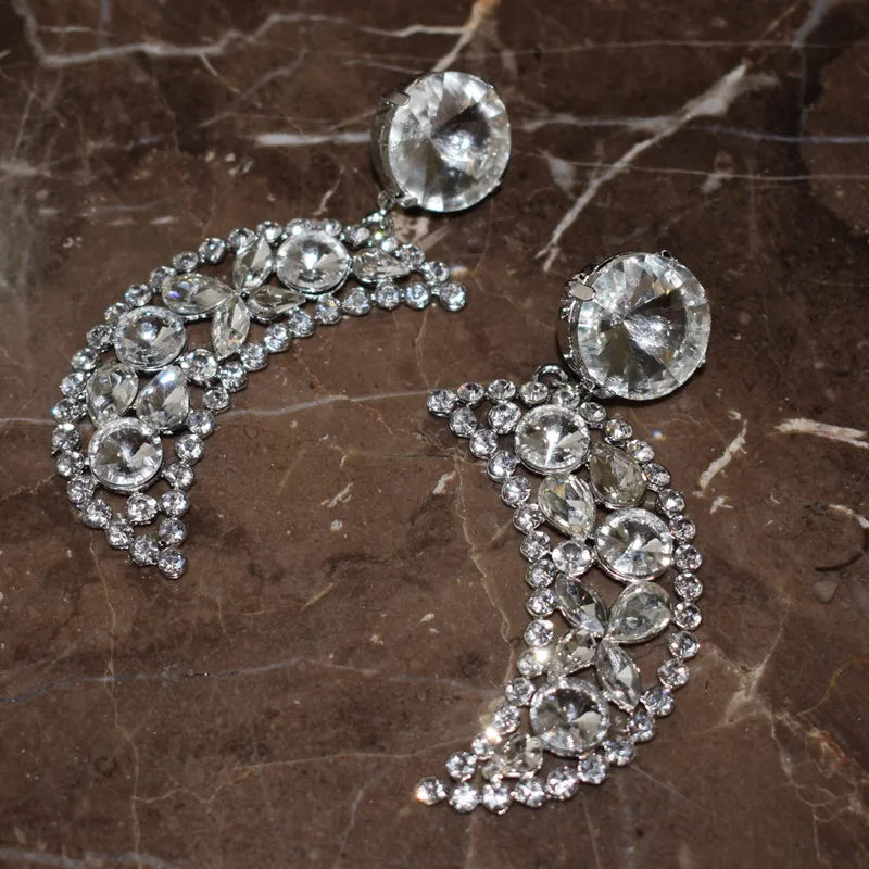 Magnifique Rhinestone Rhinestone Moon Dangle Earrings