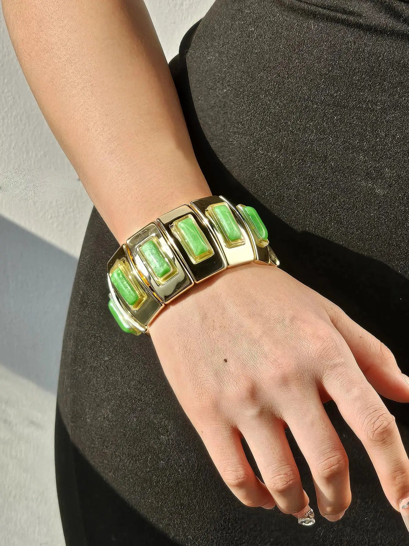 Resin Contrast Color Adjustable Bracelet