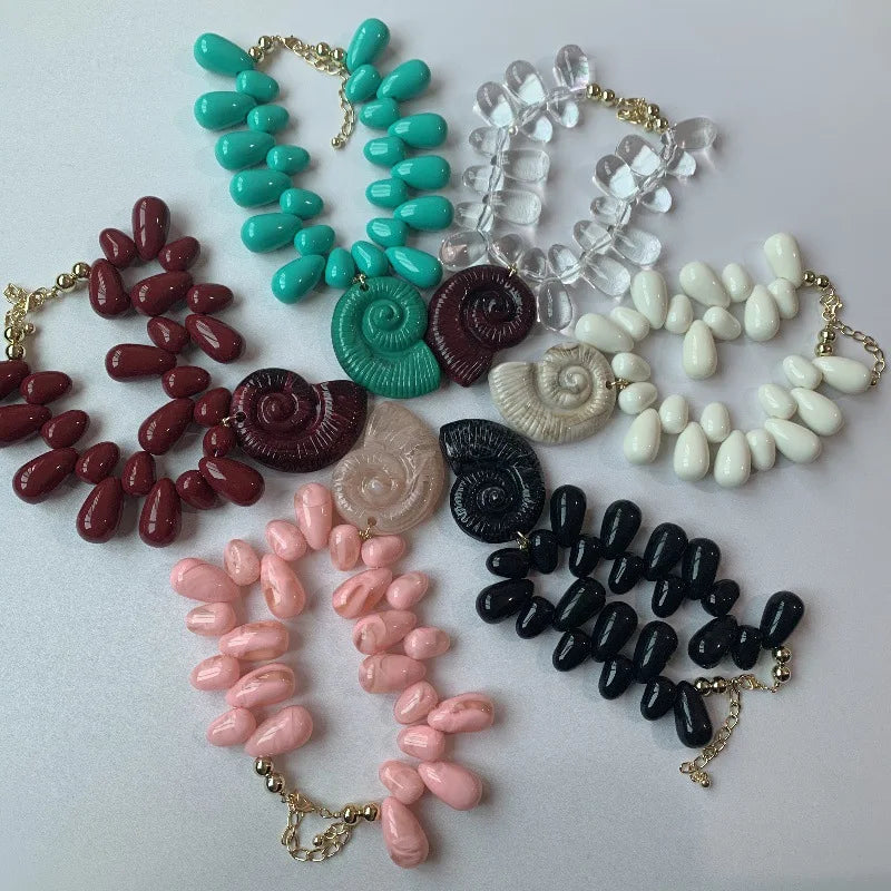 Chunky Water Drop Resin Bead Conch Pendant Necklace
