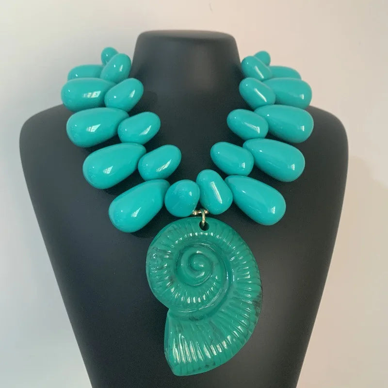 Chunky Water Drop Resin Bead Conch Pendant Necklace