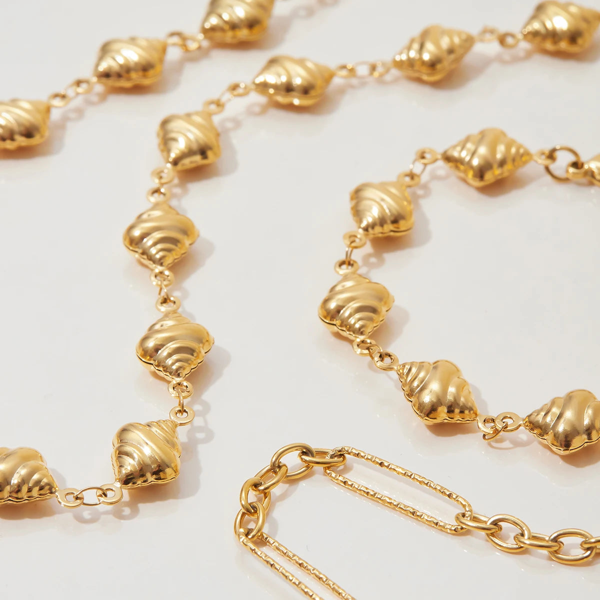 18K Gold Color Plated Stainless Steel Conch Necklace