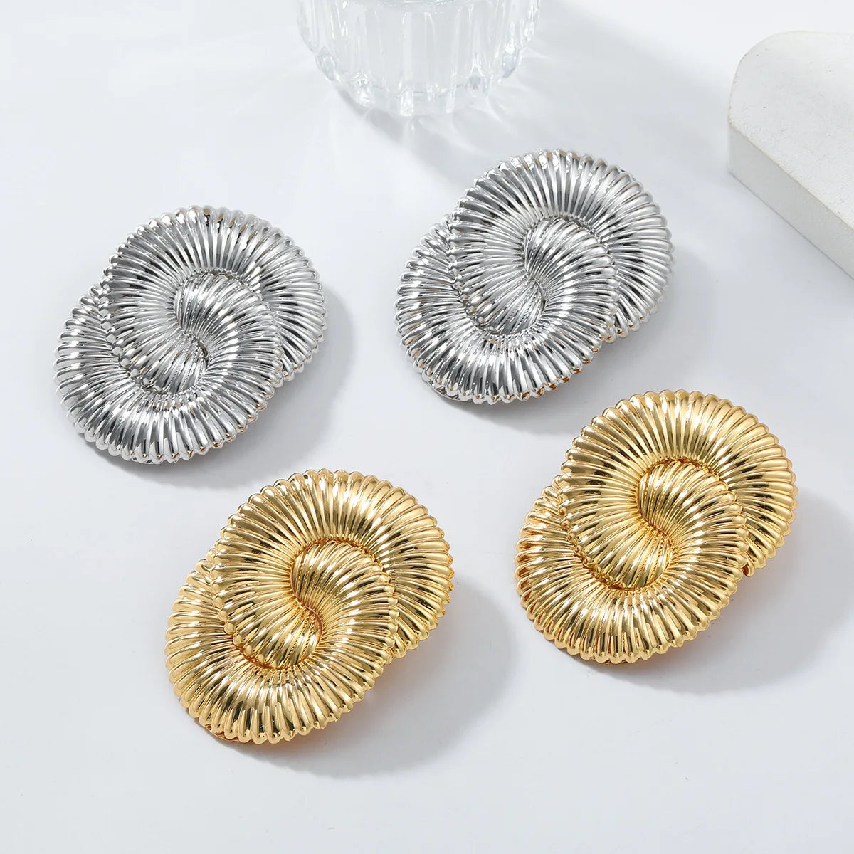 Metal Twisted Ripple Geometric Stud Earrings