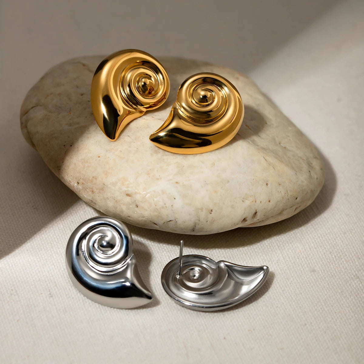 18K Gold Plated Stainless Steel Conch Spiral Shape Earrings