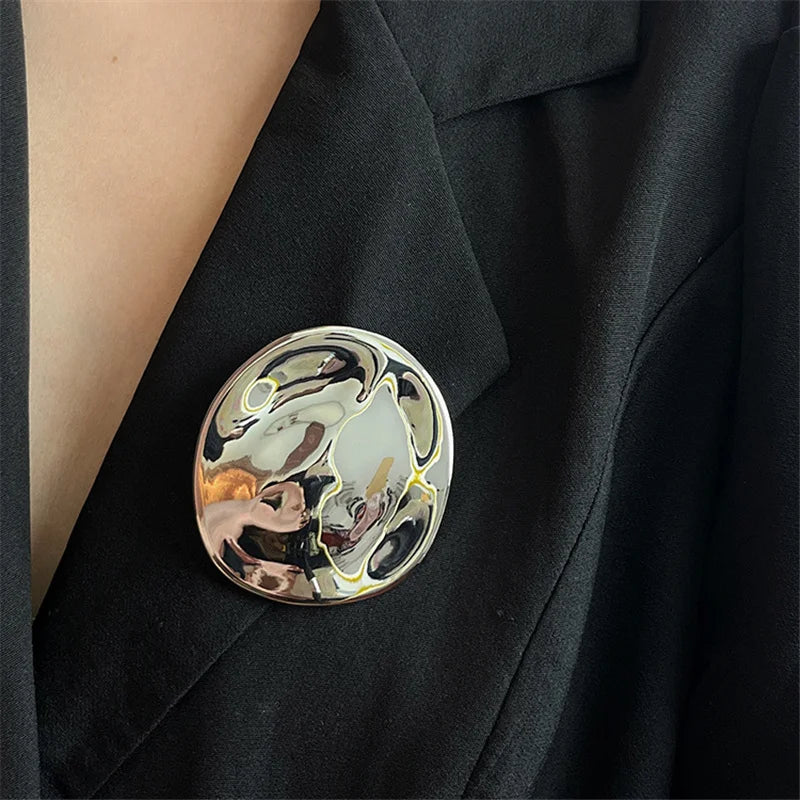 Minimalist Style Metal Round Brooch