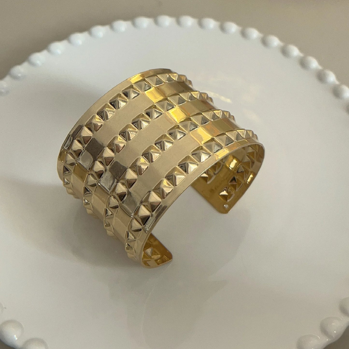 Rivet Wide Opening Bracelets Bangles