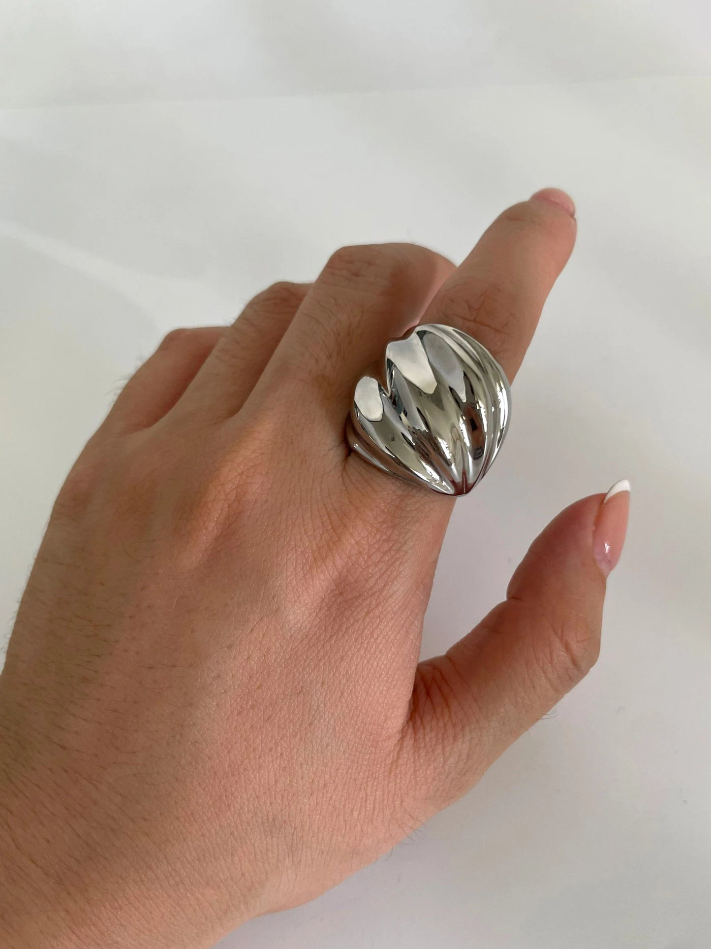 Wave Chunky Dome Wide Rings