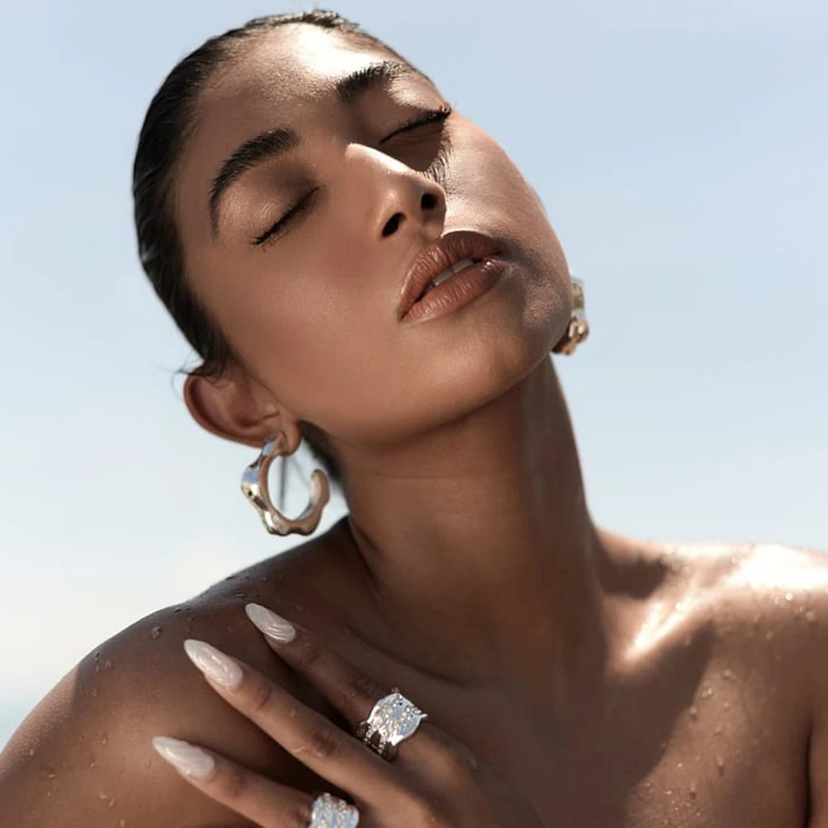 Petals C-shaped Earrings 18K Gold Plated