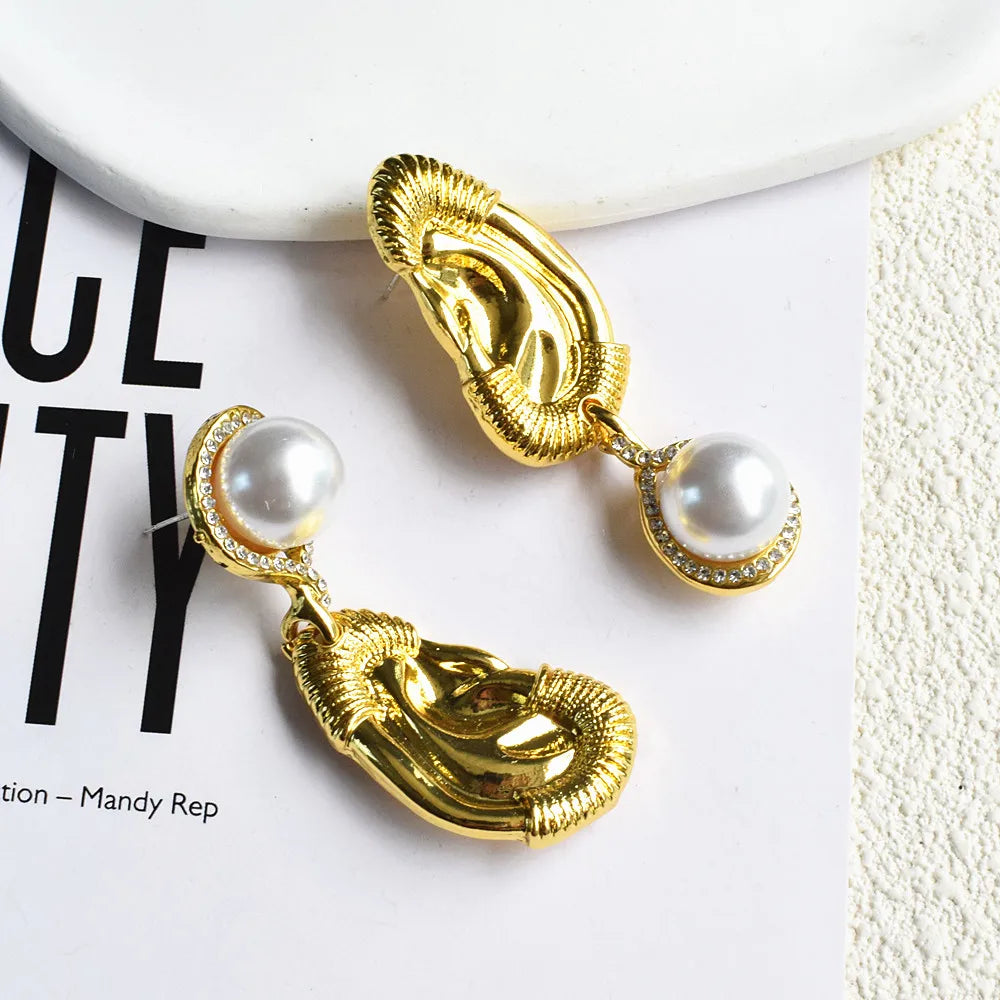 Surrealist Ear Shaped Dangle Earrings With Peal