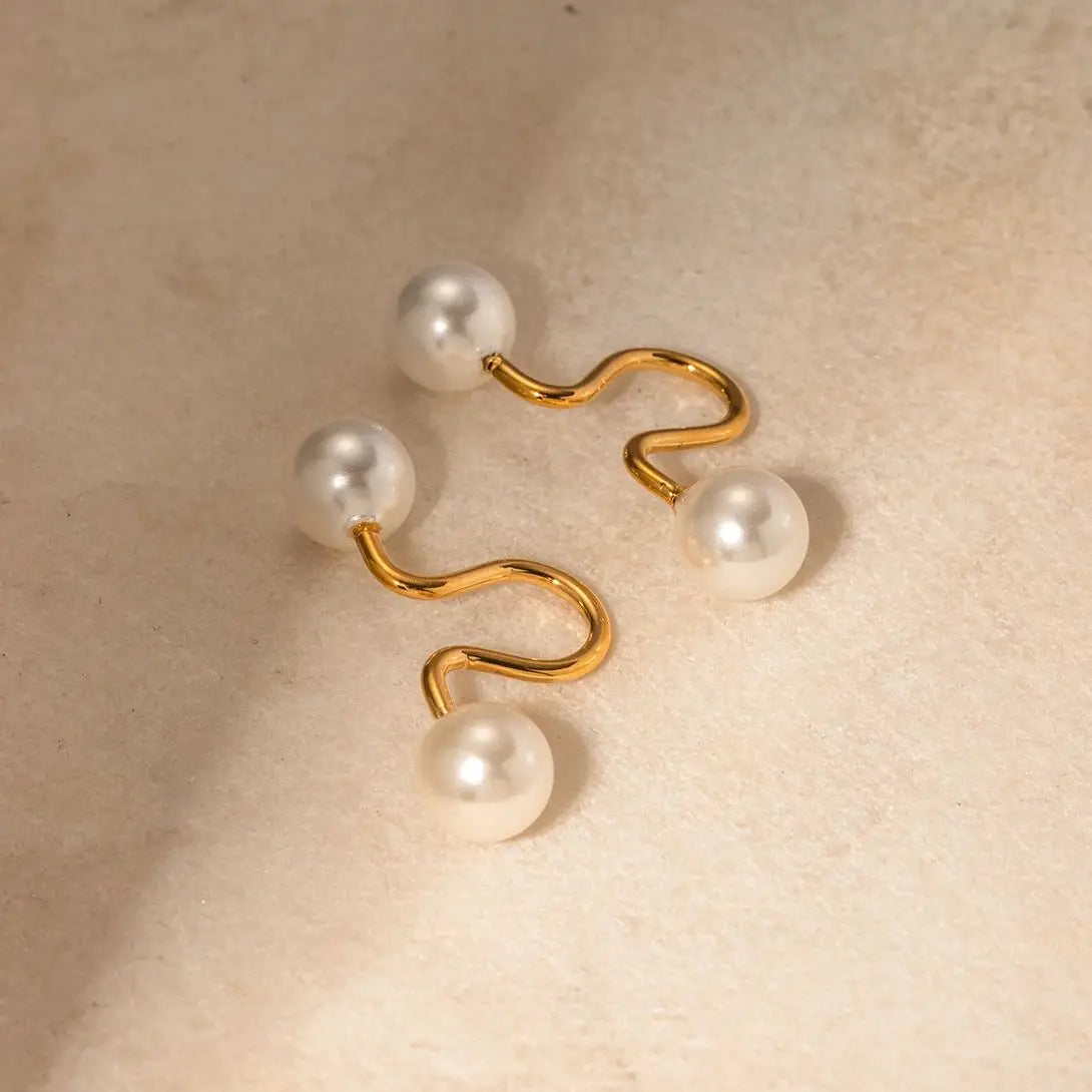 Ear cuff with Pearls 18K Gold Plated