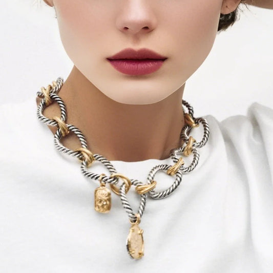 Twisted Contrast Chain Necklace