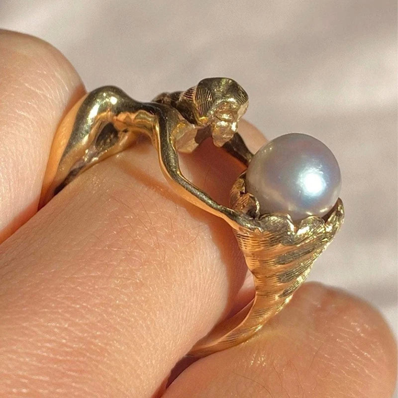 Stainless Steel 18-K Gold Plated Hug Ring Vintage Hug Baroque Pearl Ring