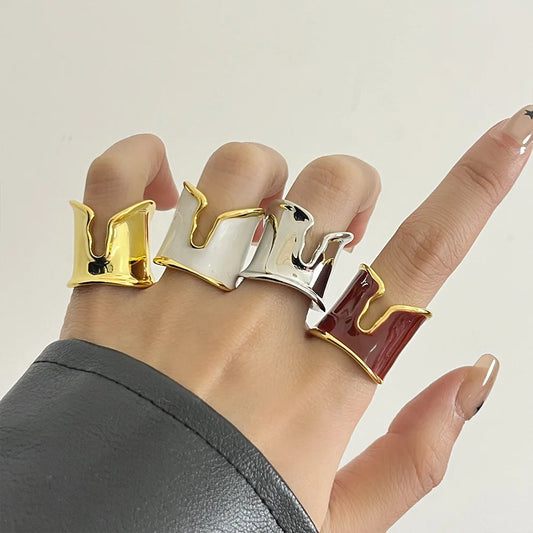 Statement Asymmetric Ring