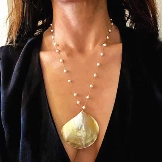 Shell Freshwater Pearl Necklace