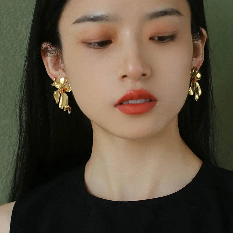 Organic Shape Flower Earrings