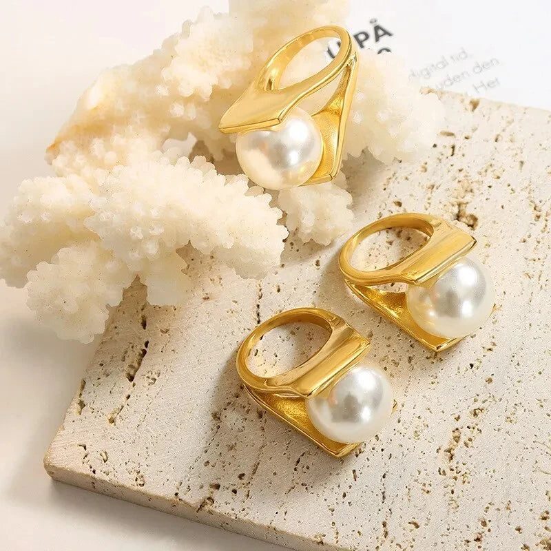 V Shape Pearl Ring