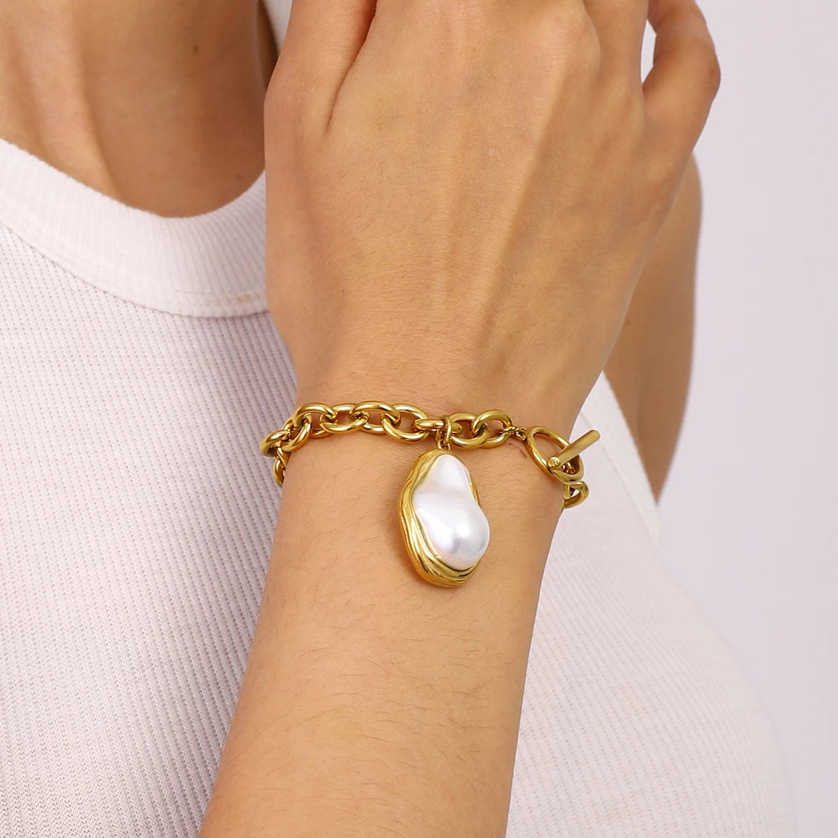 Gold Plated Pearl Pendant Bracelet