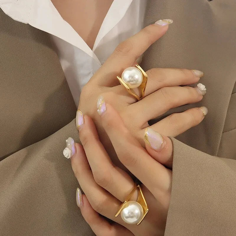 V Shape Pearl Ring