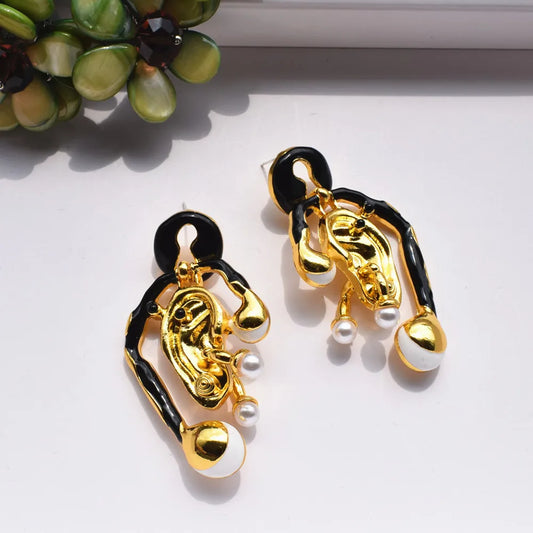 Baroque Style Ear shape lock Earrings