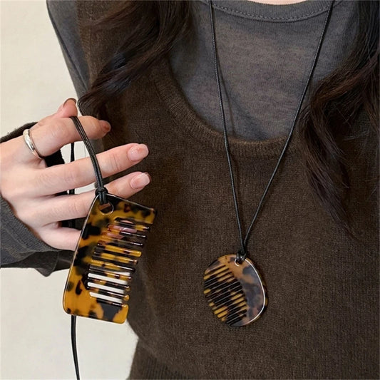 Comb Pendant Necklace