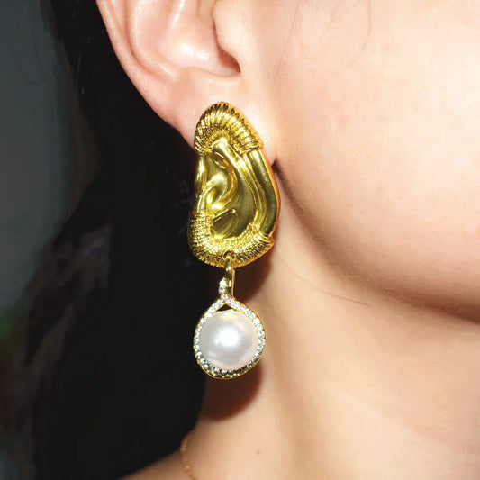 Surrealist Ear Shaped Dangle Earrings With Peal