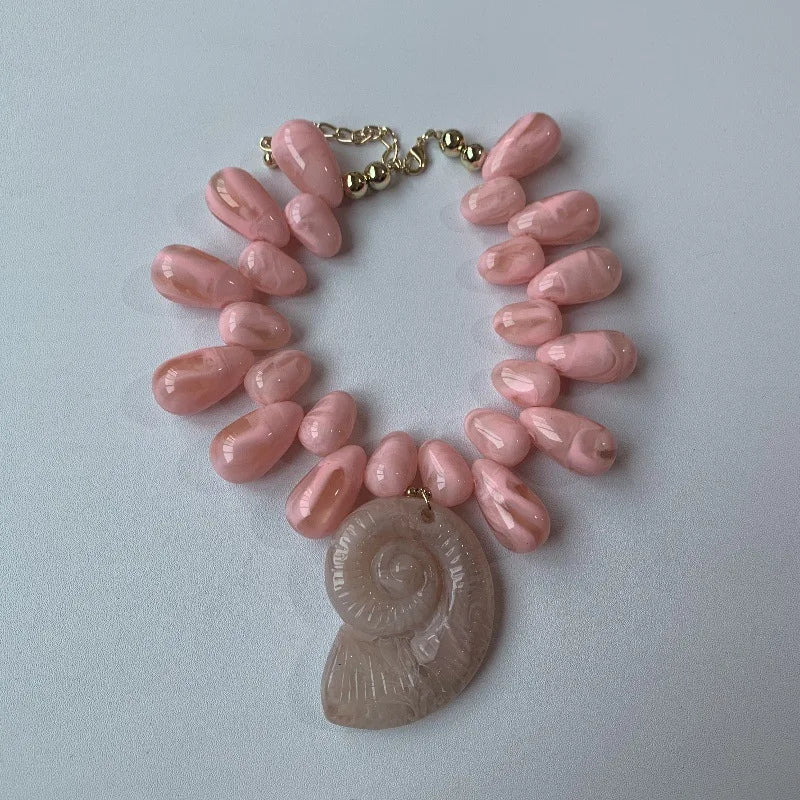 Chunky Water Drop Resin Bead Conch Pendant Necklace
