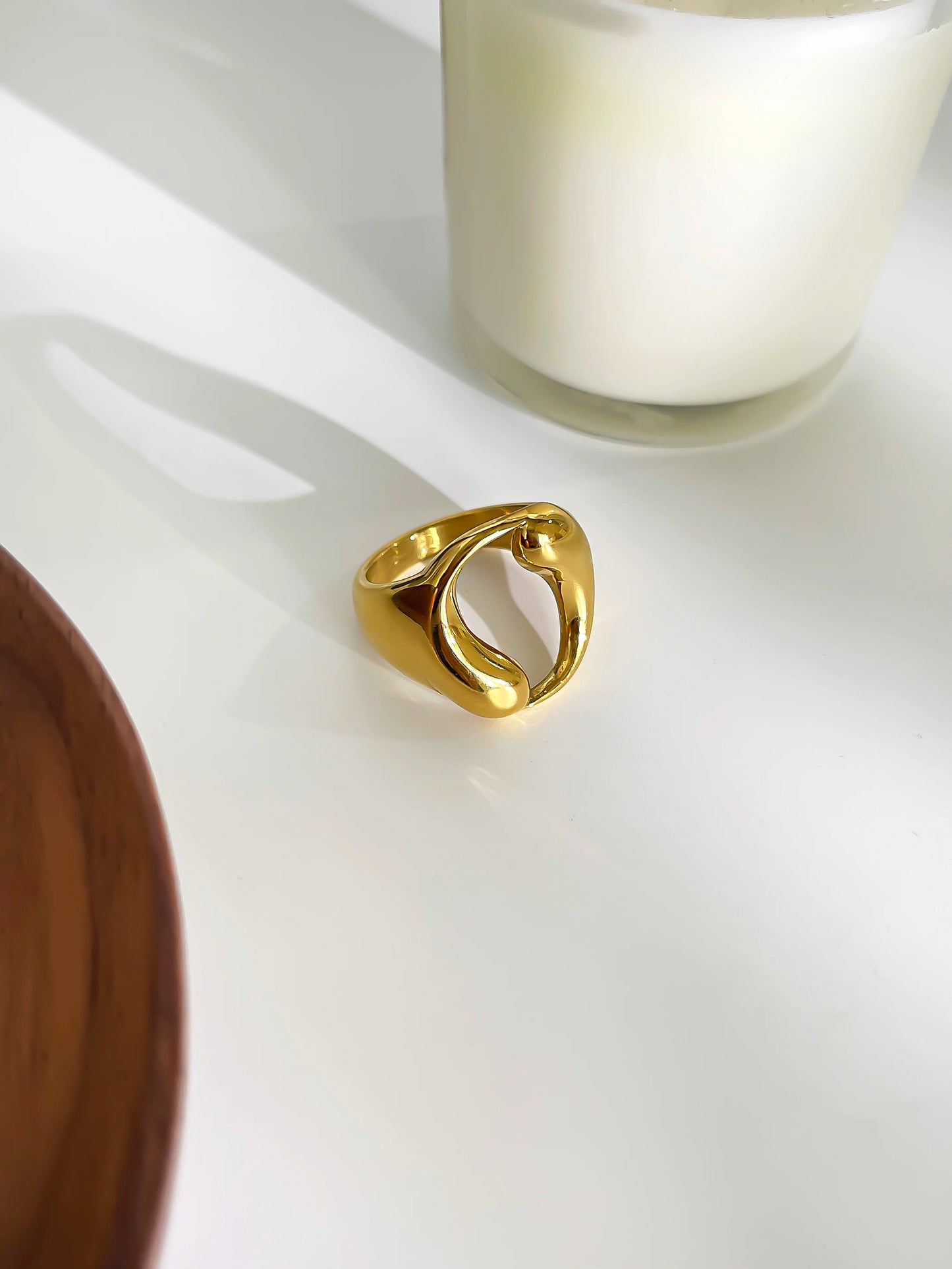 Wavy Circle Gold Plated Round Hollow Ring