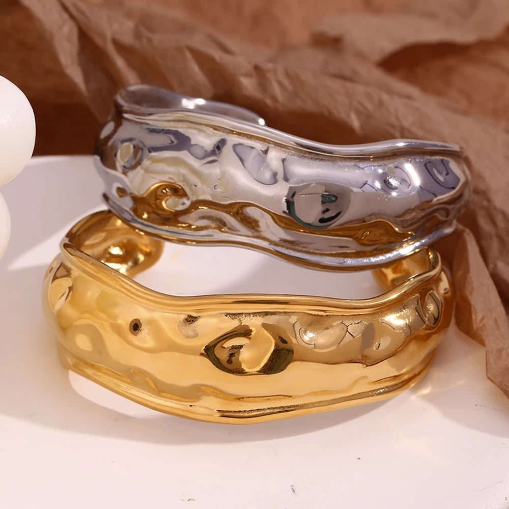 18K Plated Curved Bracelet