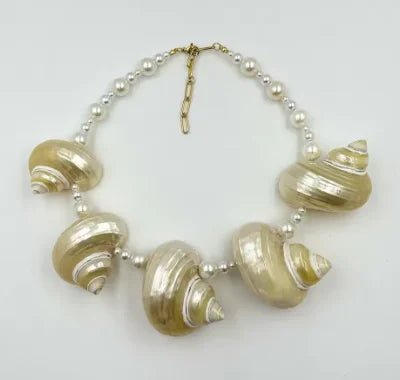 Natural Freshwater Sea Shell Pearl Necklace