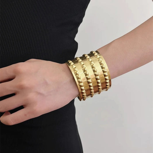 Rivet Wide Opening Bracelets Bangles