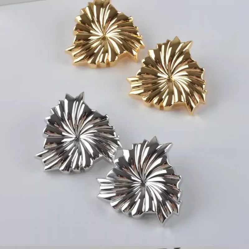 Statement Twist Shape Earrings