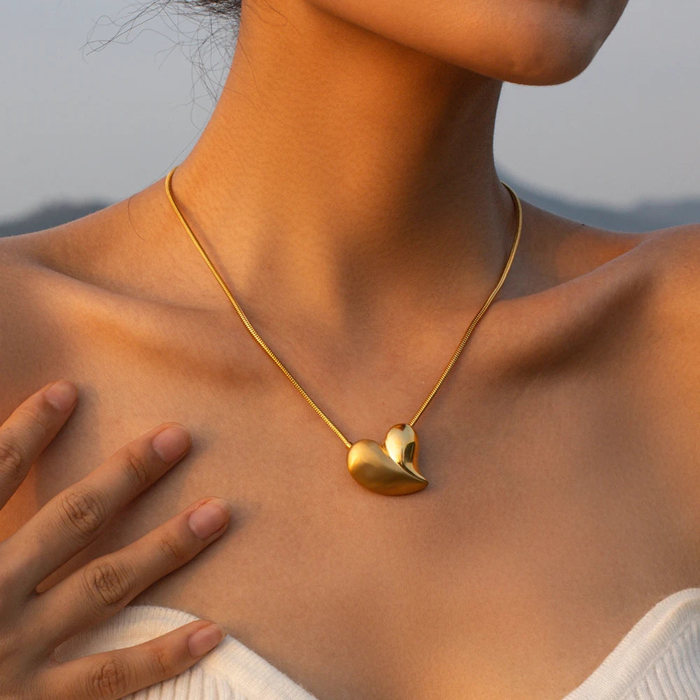 Heart shape Minimalist  Stainless Steel Necklace 18K Gold Plated
