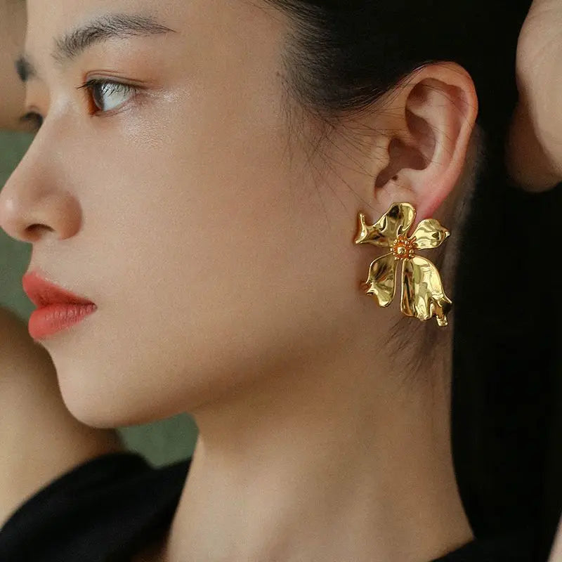 Organic Shape Flower Earrings