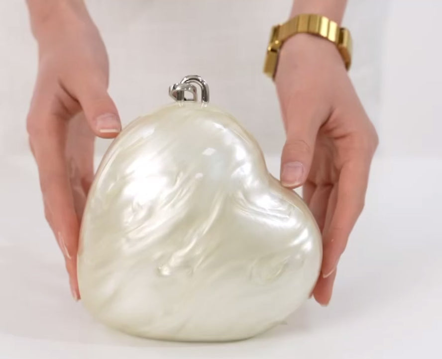 Pearl Heart Bag – Old Baroque